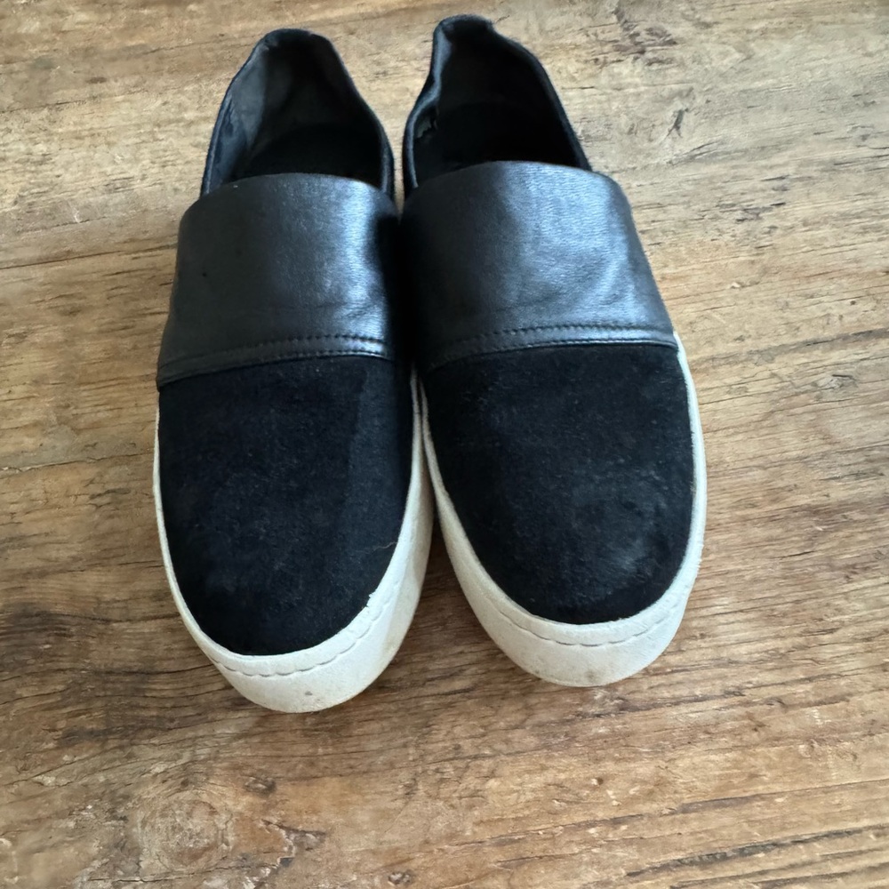Vince Black and Cream Women's Slip-On Loafers